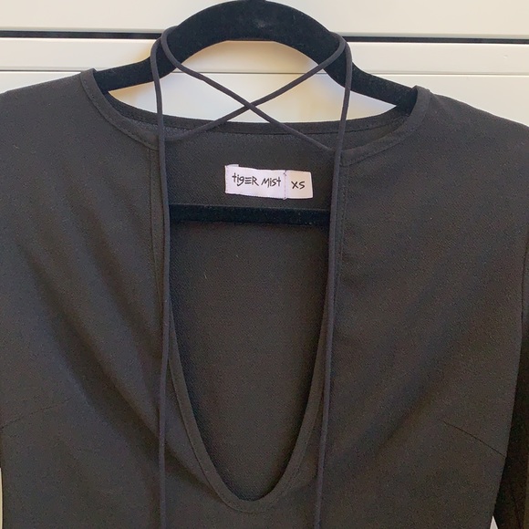 Tiger Mist | Black Long Sleeve Crop Top with Neck Ties - Picture 3 of 6